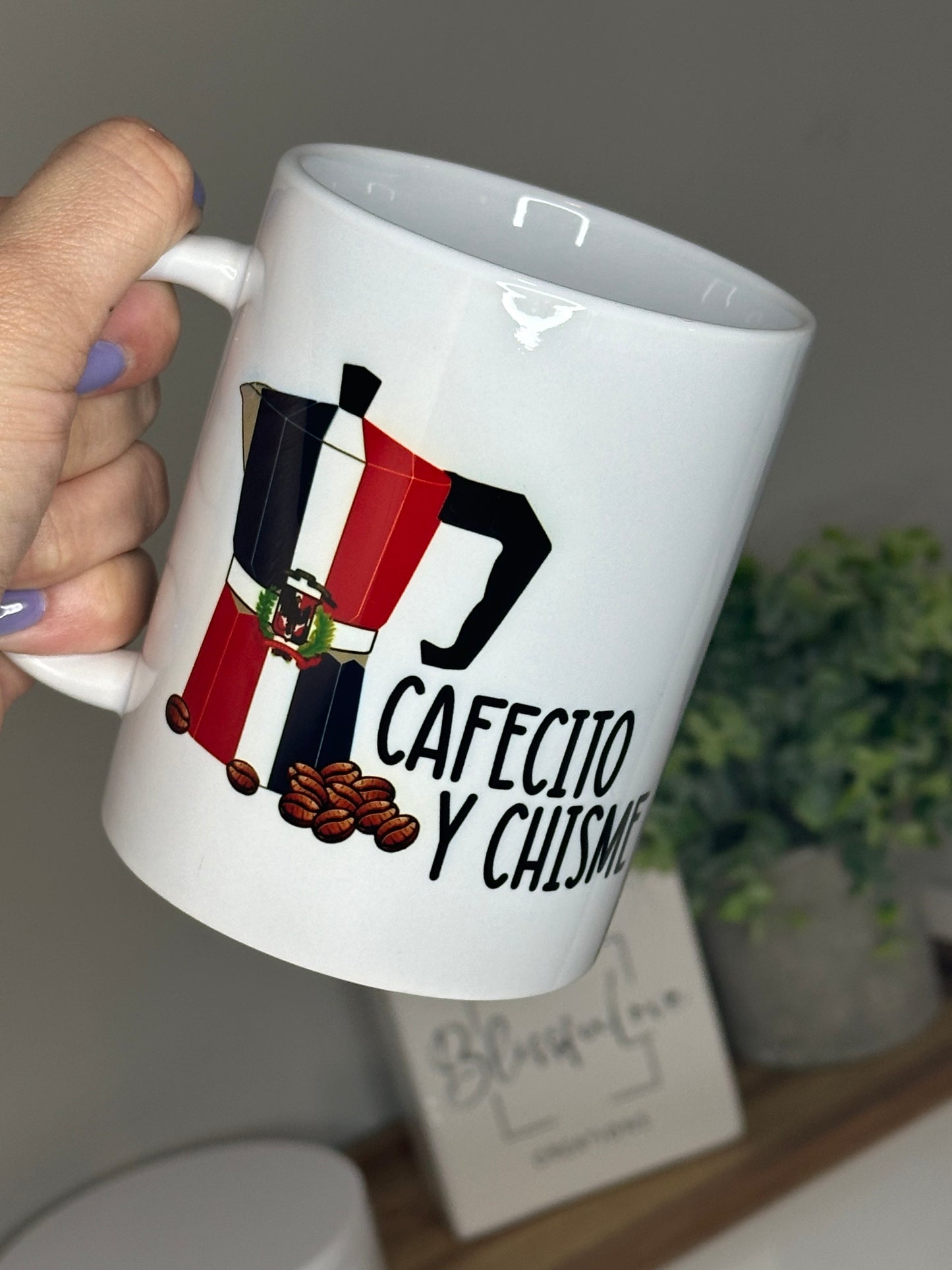 Cafecito y Chisme 11oz Mug